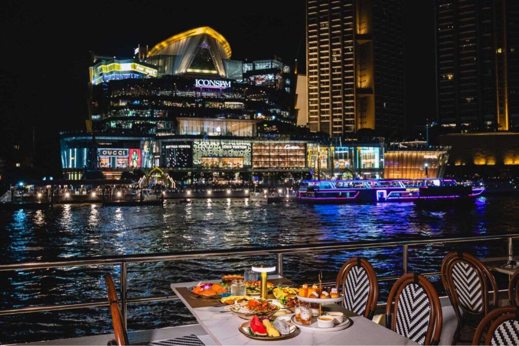 Rooftop river dinner cruise in Bangkok