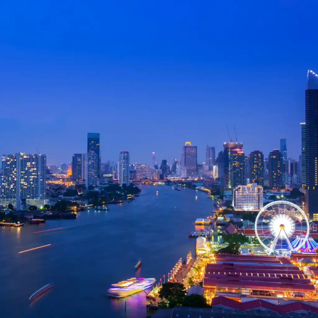 The Best Way to See Bangkok's Riverside Landmarks at Night