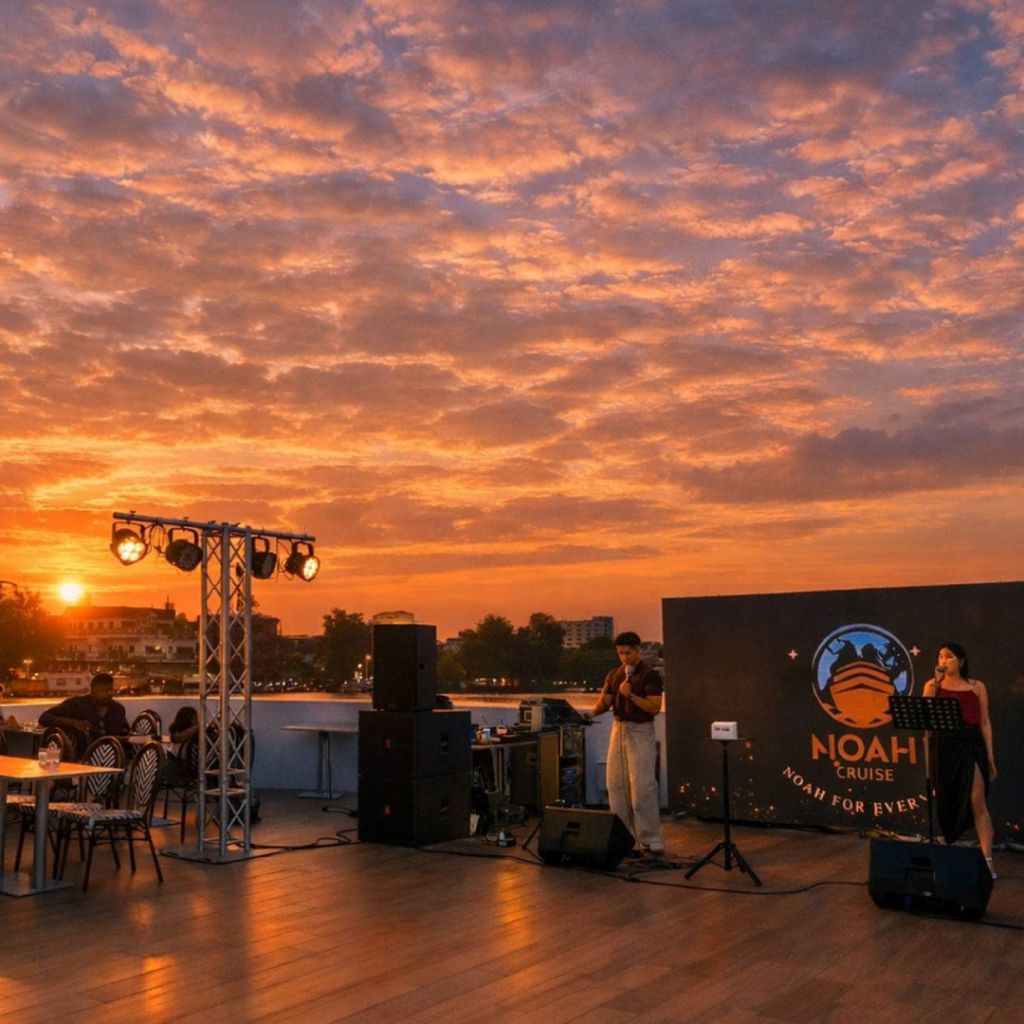 Sunset Cruise or Dinner Cruise in Bangkok: Which Should You Choose?