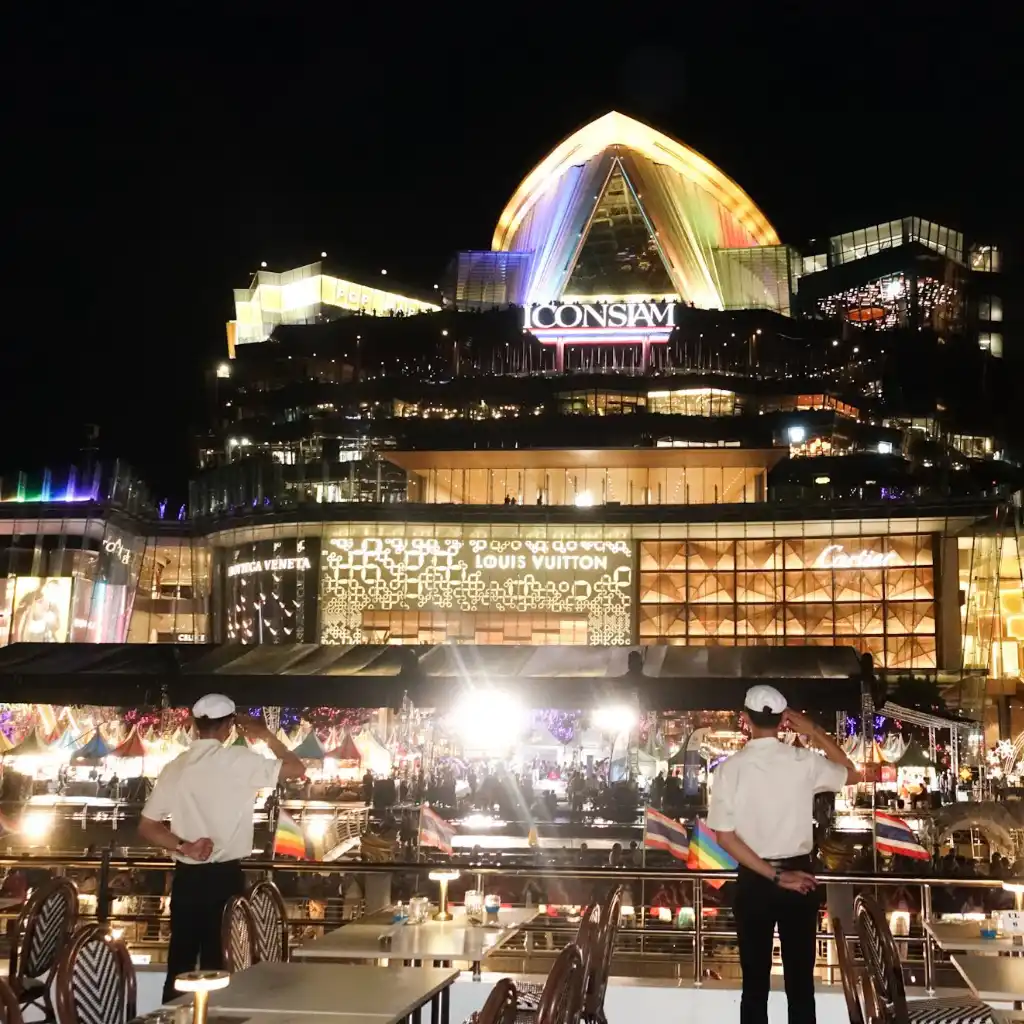 A complete guide to visiting ICONSIAM and Boarding a Bangkok River Cruise