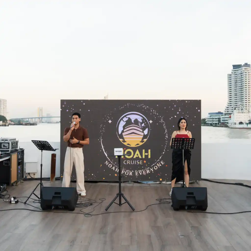 Bangkok dinner cruise buffet and entertainment
