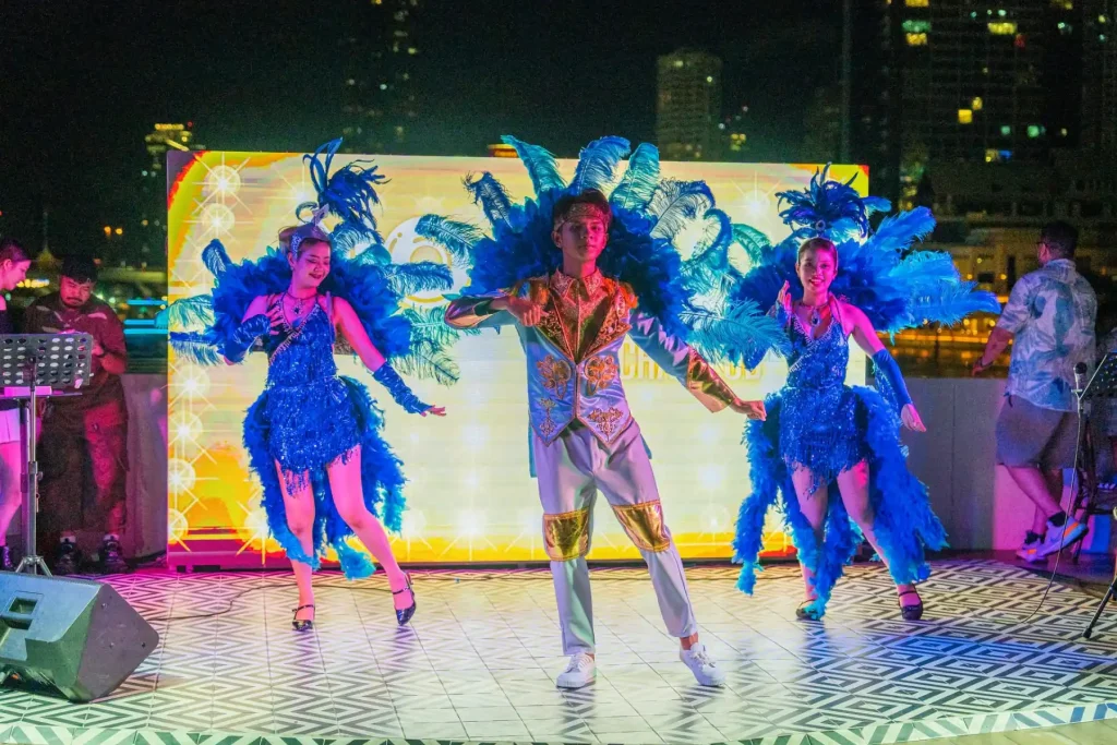 Bangkok Dinner Cruise: Food, Drinks and Live Entertainment Explained